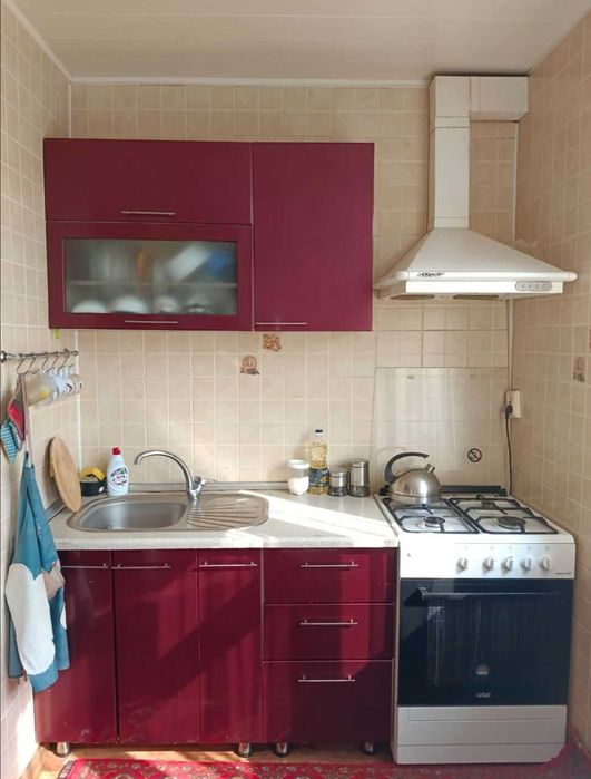 Бадамзар, 3/3/4 Продаётся Кирпичный квартира не торец 70м2, 2\6 Балкон