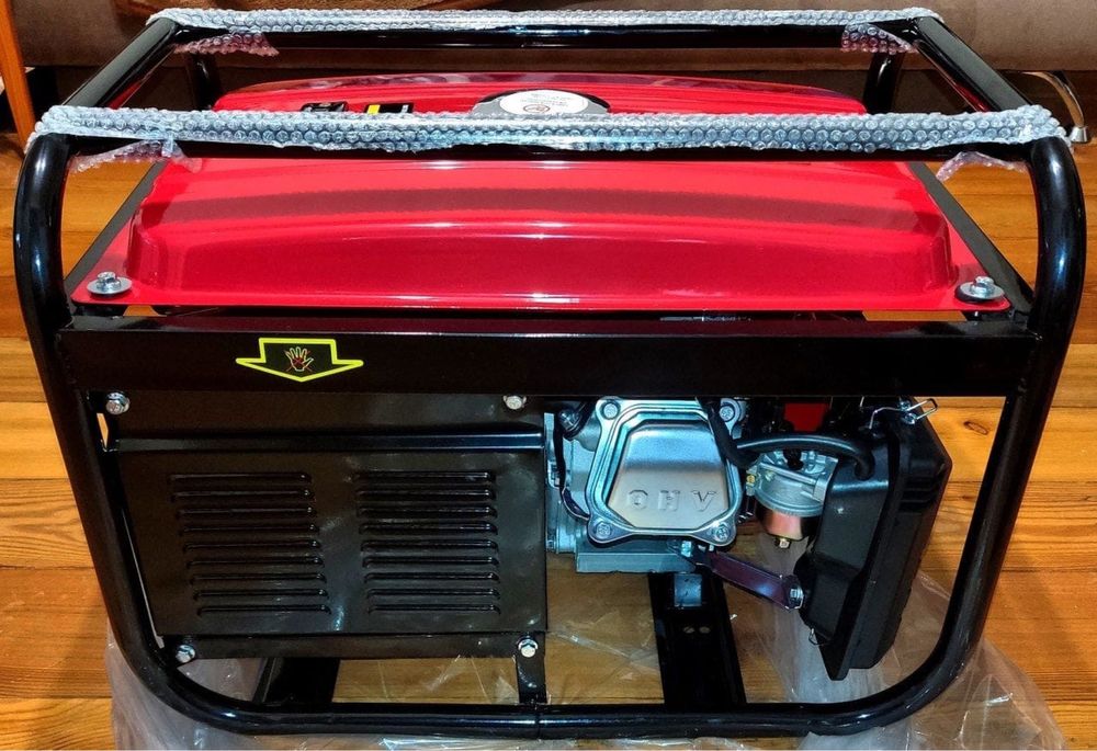 Бензиновый генератор