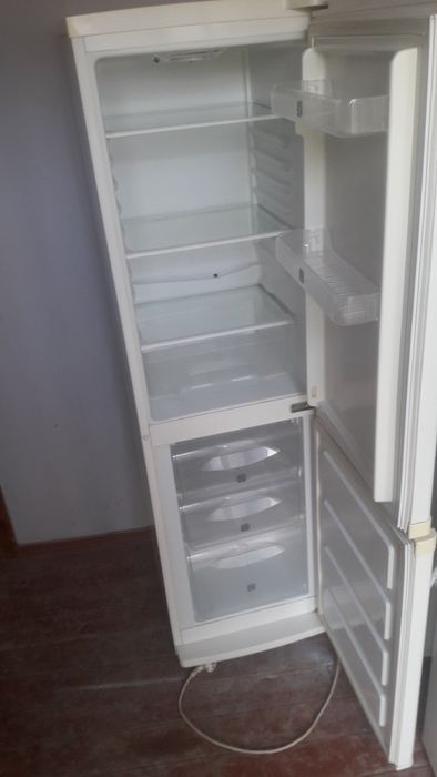 Продам холодильник