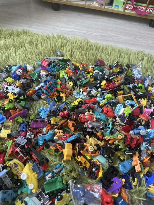 Киндер игрушки kinder