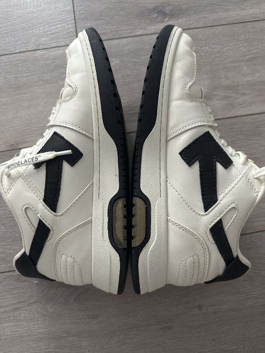 Vand off white out off office