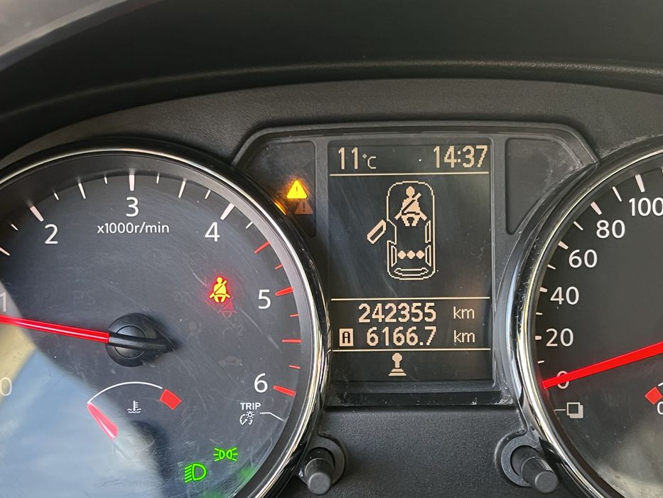 Nissan Qashqai 1.5 dci 130 cp