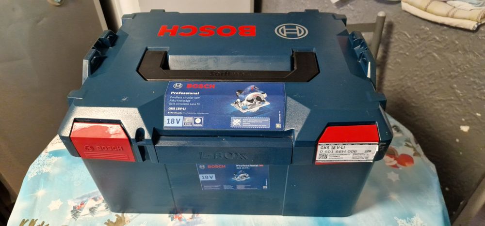 Titlu:Bosch GKS 18V-LI + baterie 4.0Ah + încărcător 18V-20