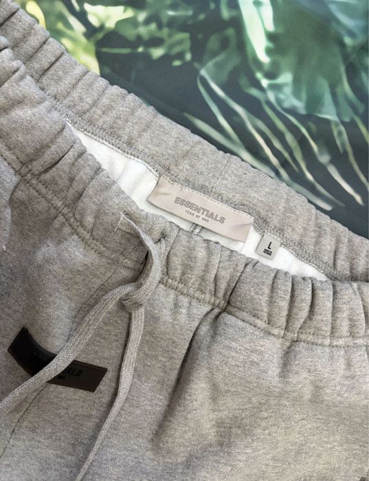 pantaloni scurti essentials