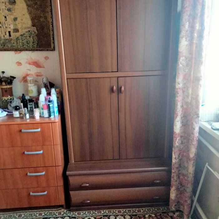 Шифонер, шкаф и комод