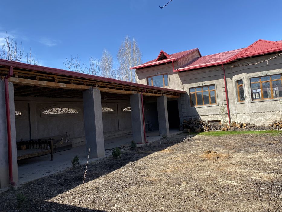 Срочни участка 8- сотик евро уй сотаман Кибрай аринтер набрижни