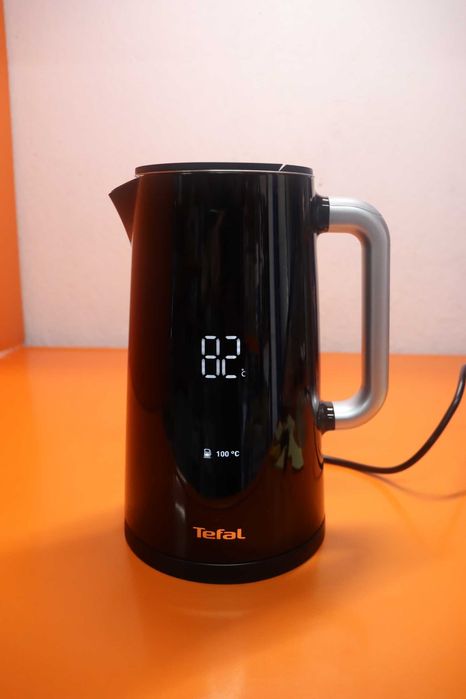 Tefal Smart'n Light кана с избор на температура и функция за поддържане на топлината - цифрова кана с LED дисплей, бързо загряване, безжична, 1.7L