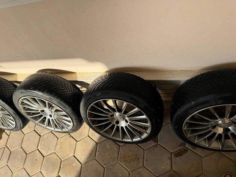 Диски в комплекте с шинами R17 для GENTRA