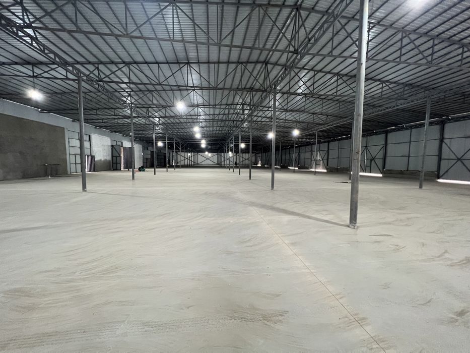 Аренда под склад 4500 м2 в Джамий