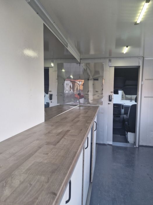 Autorulota  FAST  F00D 2017