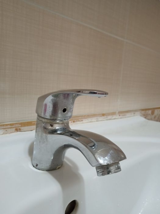 Смеситель для раковину