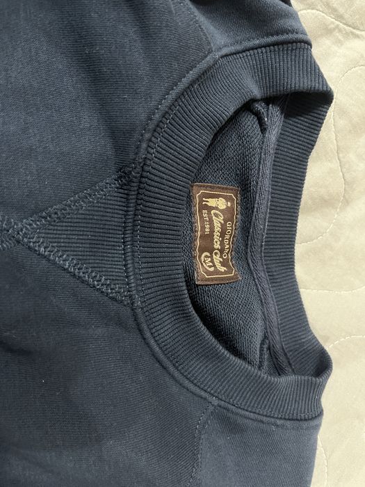 Двойка Classics Giordano с Дубая