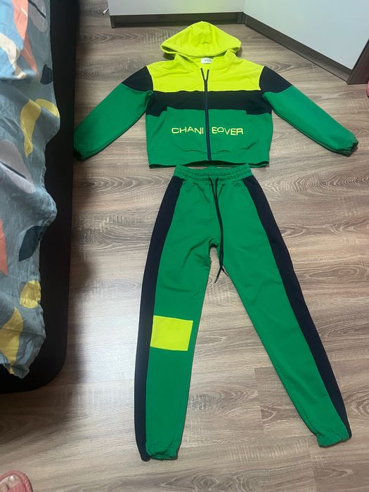 Спортивный костюм m