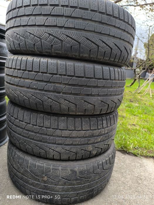 Anvelope iarna 235/50 R19 Pireli sottozero