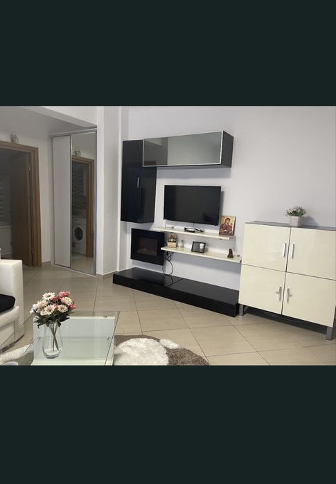 Inchiriez apartament