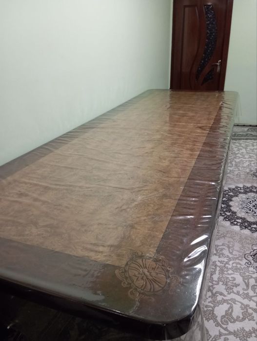 Хонтахта + Стол сотилади. 350×120. Микрорайон 1-остановка