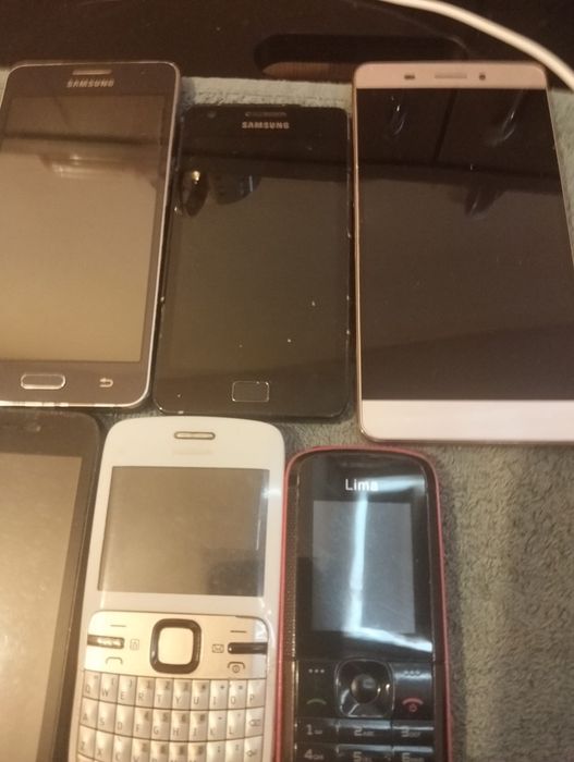 Telefoane vechii,funcțional și nefunctionalii