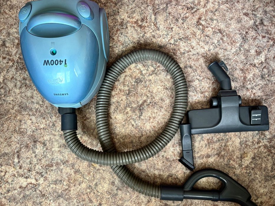 Пылесос Samsung 1400W