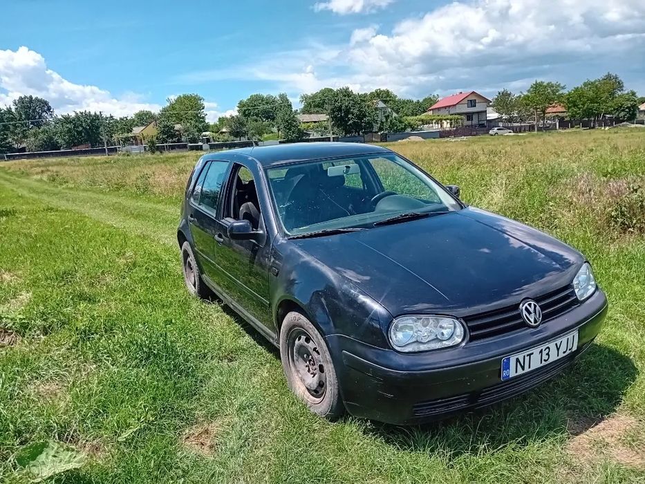 Vând golf 4 1.6 benzina