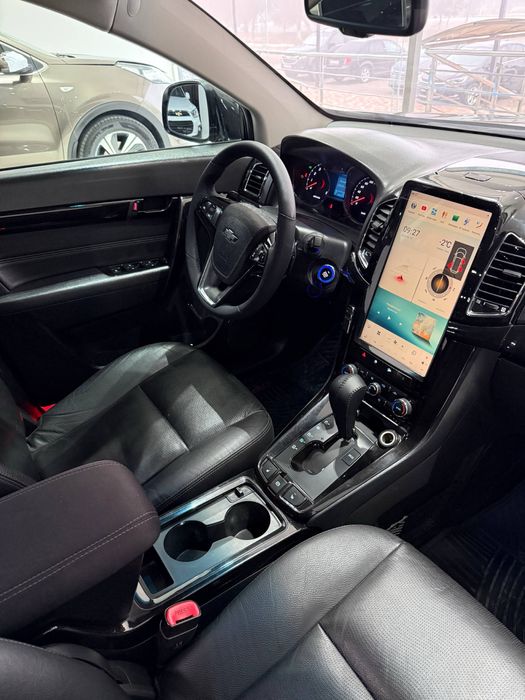 Легковой автомашина