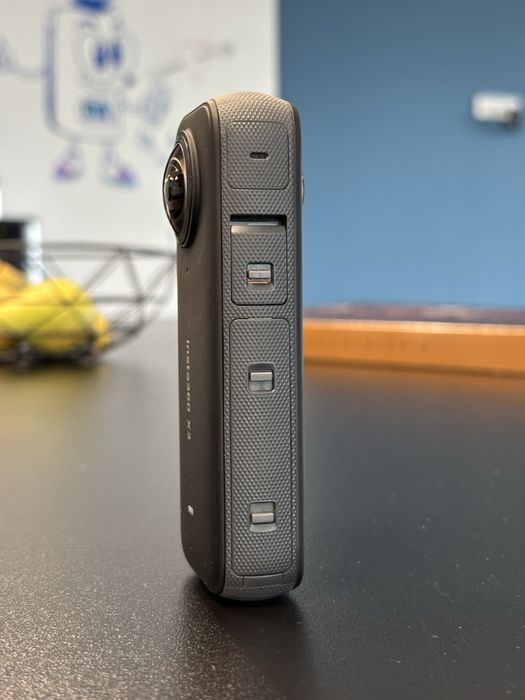 Insta360 X3 + калъф + invisible stick