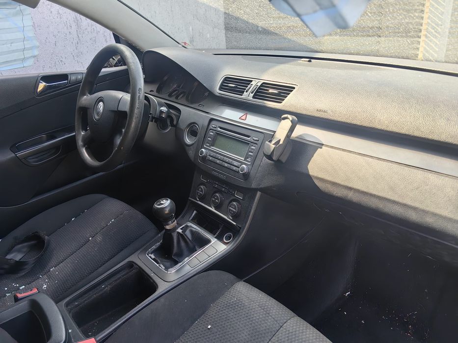 Vw passat b6 avariat