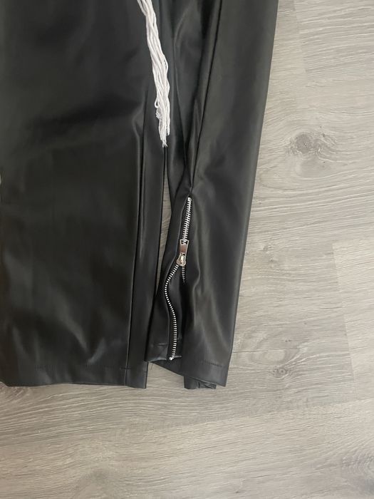 Pantaloni din piele young rich