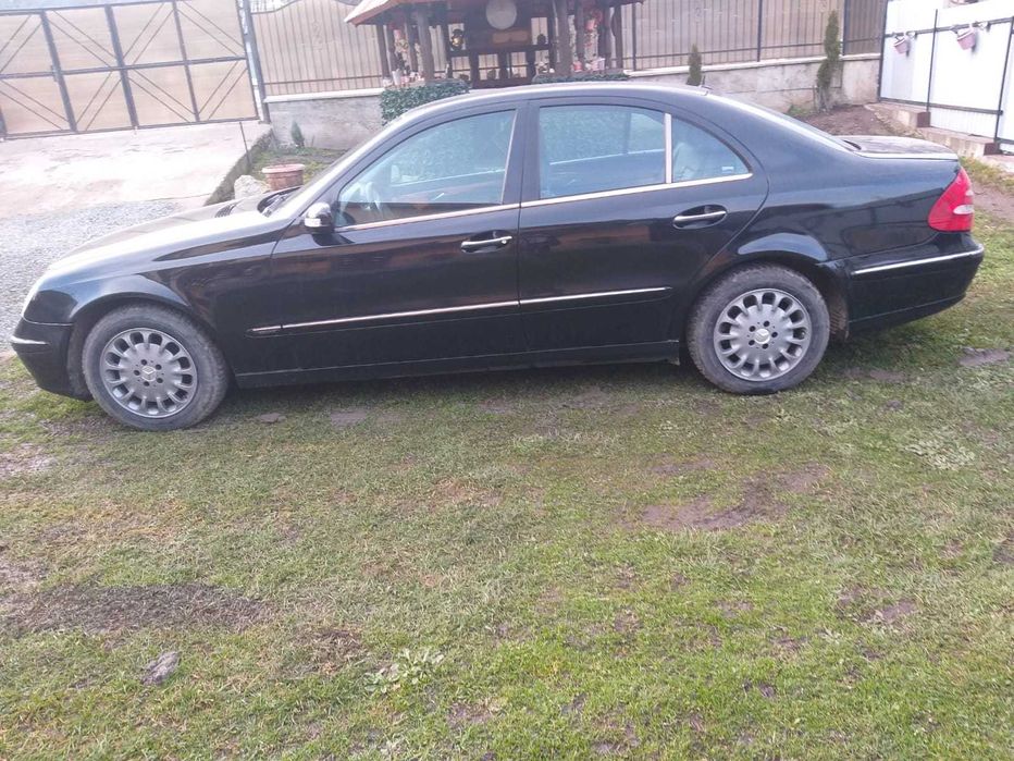 Mercedes Benz E 220 diesel