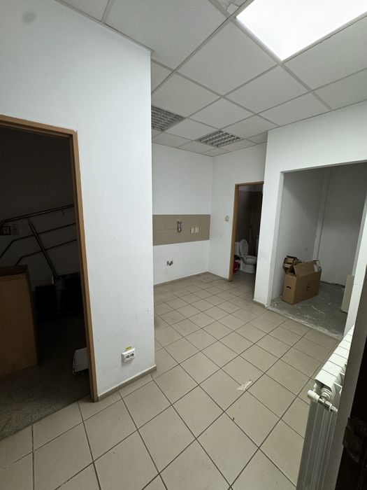 Închiriez spațiu comercial, Brazdă/Gară/Păltiniș; 122 mp