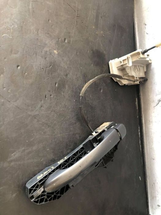broasca usa cu maner dreapta fata fiat bravo 2