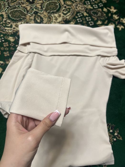 Кофта бежевая 4000