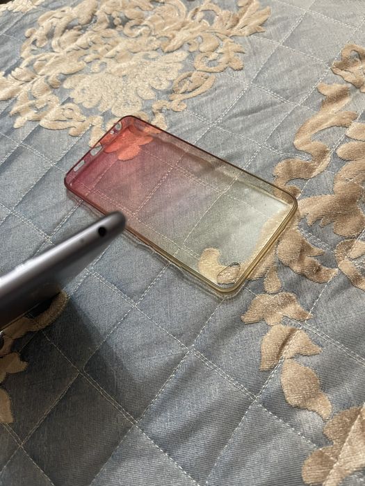 Мобильный телефон