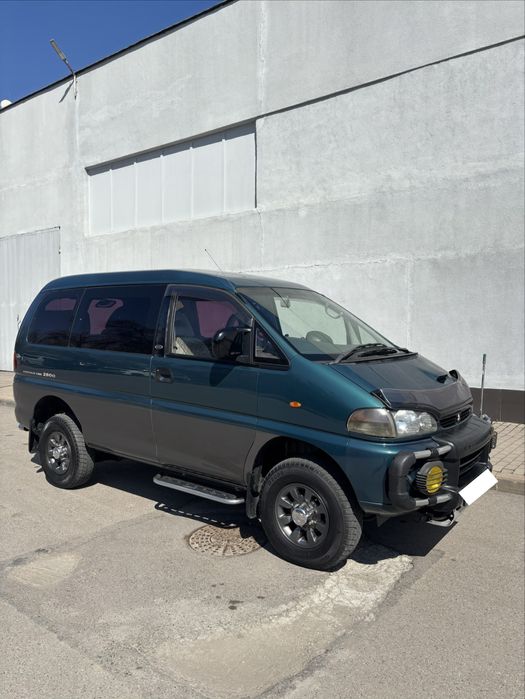 Mitsubishi Delica