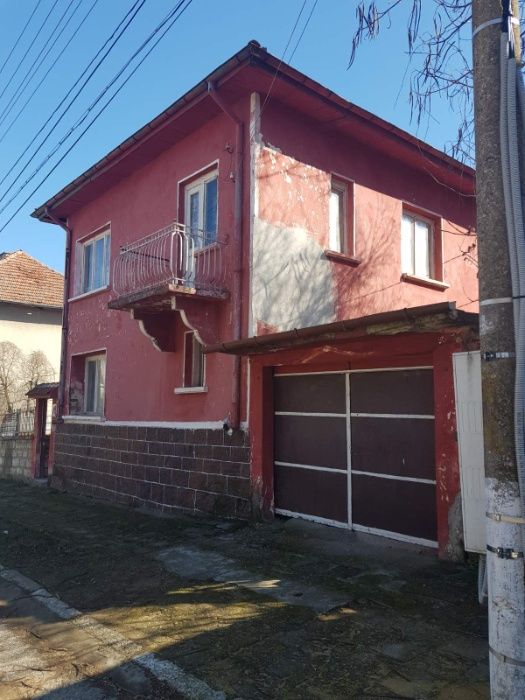 Продава се Къща в с. Три кладенци, Област Враца - 100 кв.м за 153 €/кв.м - Снимка #1