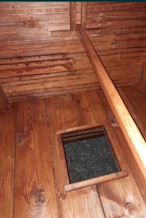 Coteț poiata pasari  cu cuibare din lemn masiv