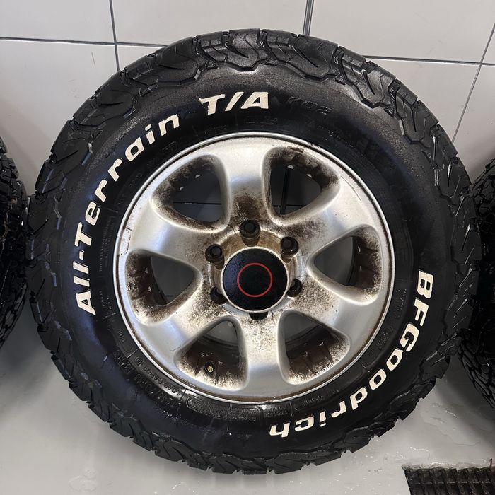 Джанти с гуми АТ Bfgoodrich  All terrain 245 70 16 6x139.7