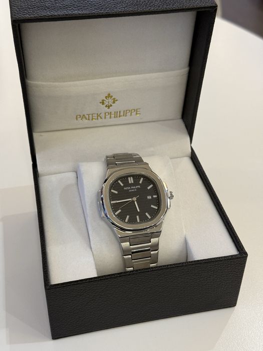 Часы Patek Philippe Nautilus