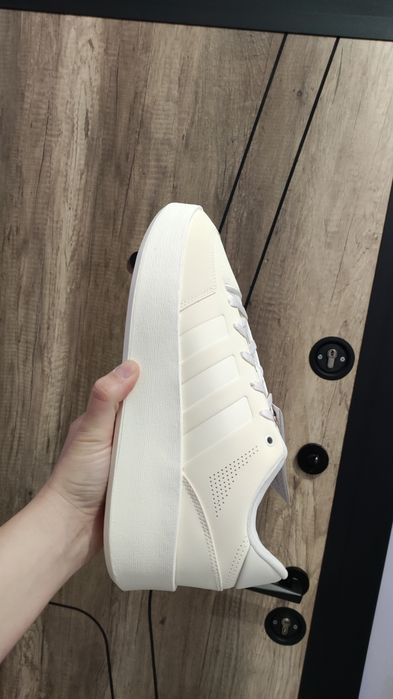Нови мъжки Adidas 44 2/3 модел Mullaly