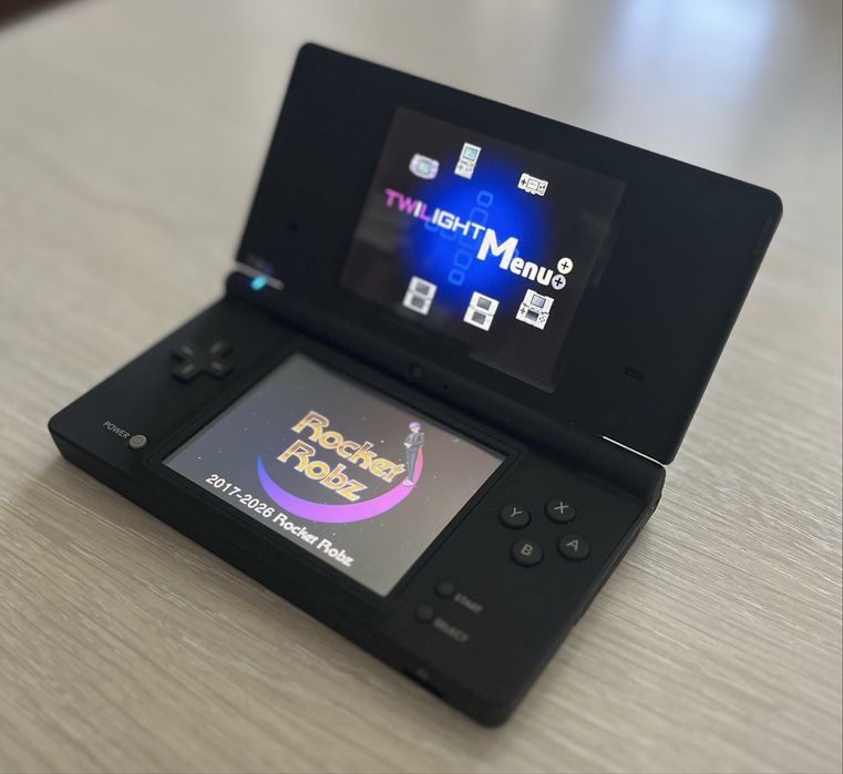 Nintendo DSi / Прошитая / 16 gb