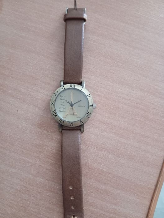 Продам часы наручные