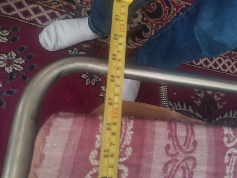 Диван разтигателен. Които като седиш става за трима. Продава се Продав