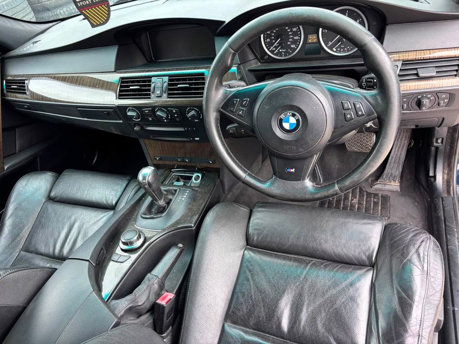 Dezmembrez BMW 530d E60 3.0D 231cp,automat,M PACK,Navigatie mare,Interior recaro incalzit,Plafon negru M,jante Spyder style 172 M