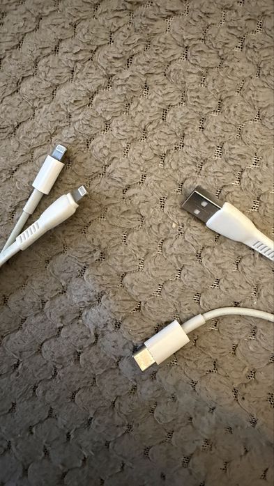USB кабели за Iphone 13 pro плюс подаръци