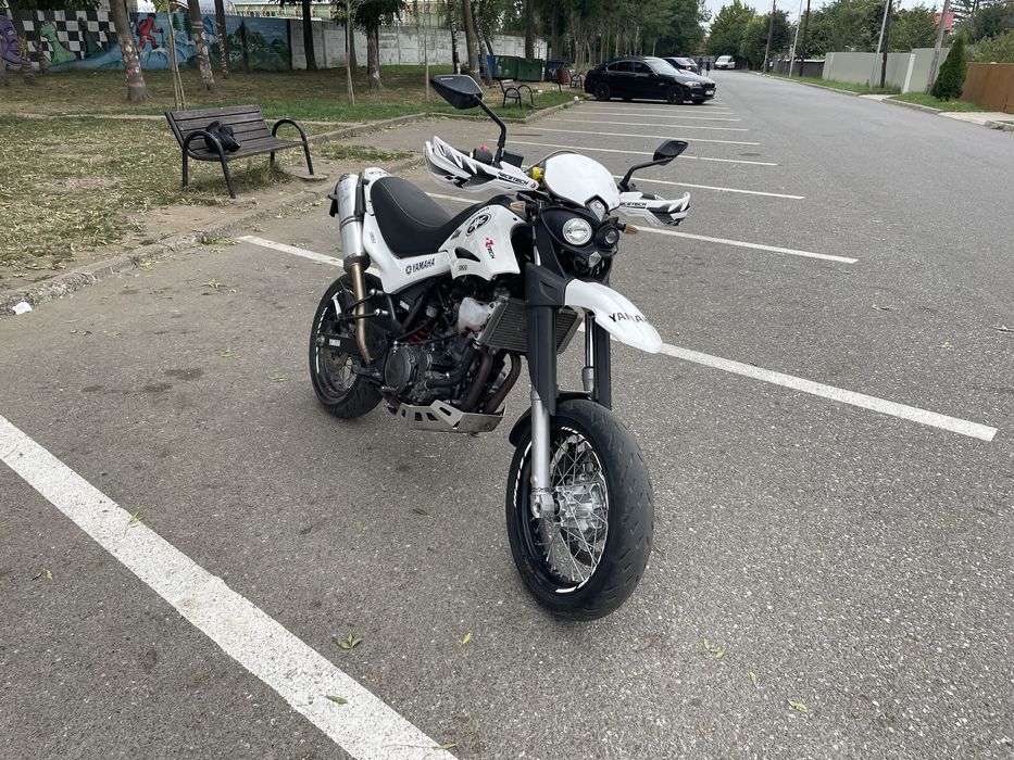 Yamaha XT660X Supermoto