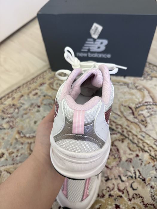 Продаю оригинальные новые New Balance