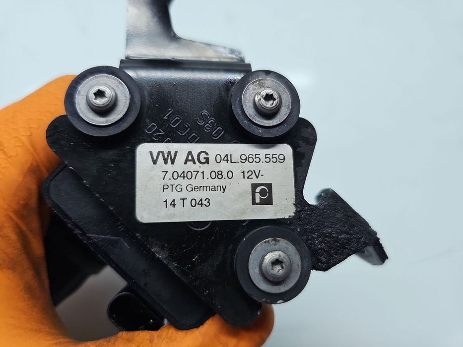 Pompa recirculare apa  AUDI A4 (8K2, B8) [Fabr 2008-2015] 04L965559 2.