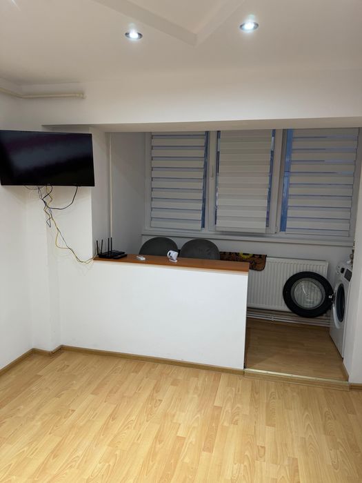 Inchiriez apartament 1 camera