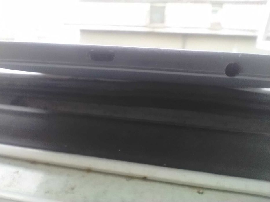 Таблет Prestigio pmt 4137_4G_D Quad-Core, 7" 1GB RAM 16GB 4G Черен