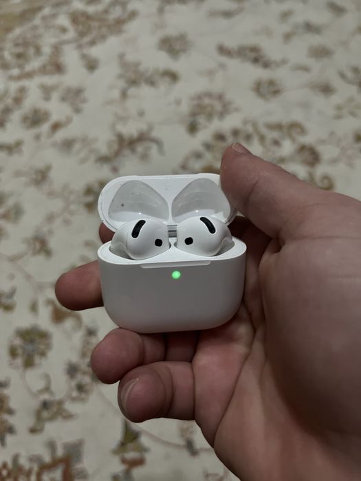 AirPods 4 оригинал