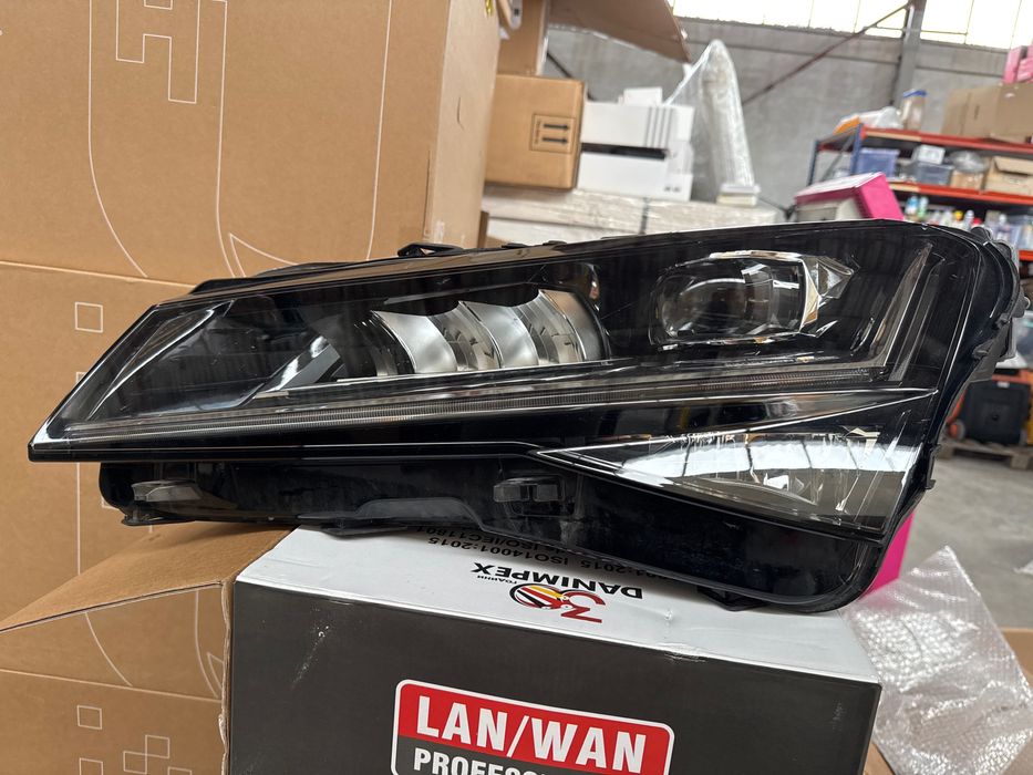 Фар за Шкода суперб фул лед